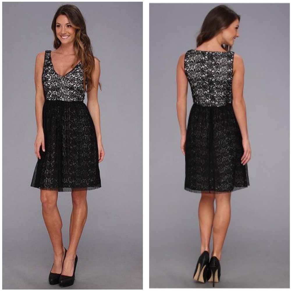Sleeveless Black Lace Knee Length Formal Dress